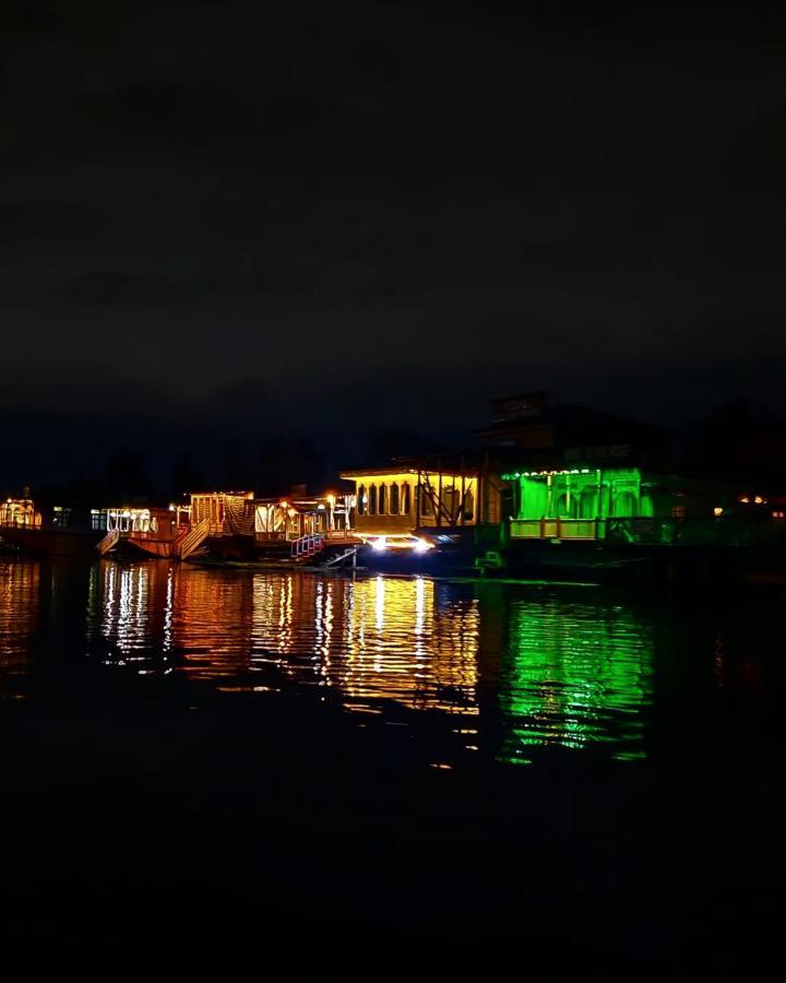 Heritage Shreen Houseboat Срінагар Екстер'єр фото